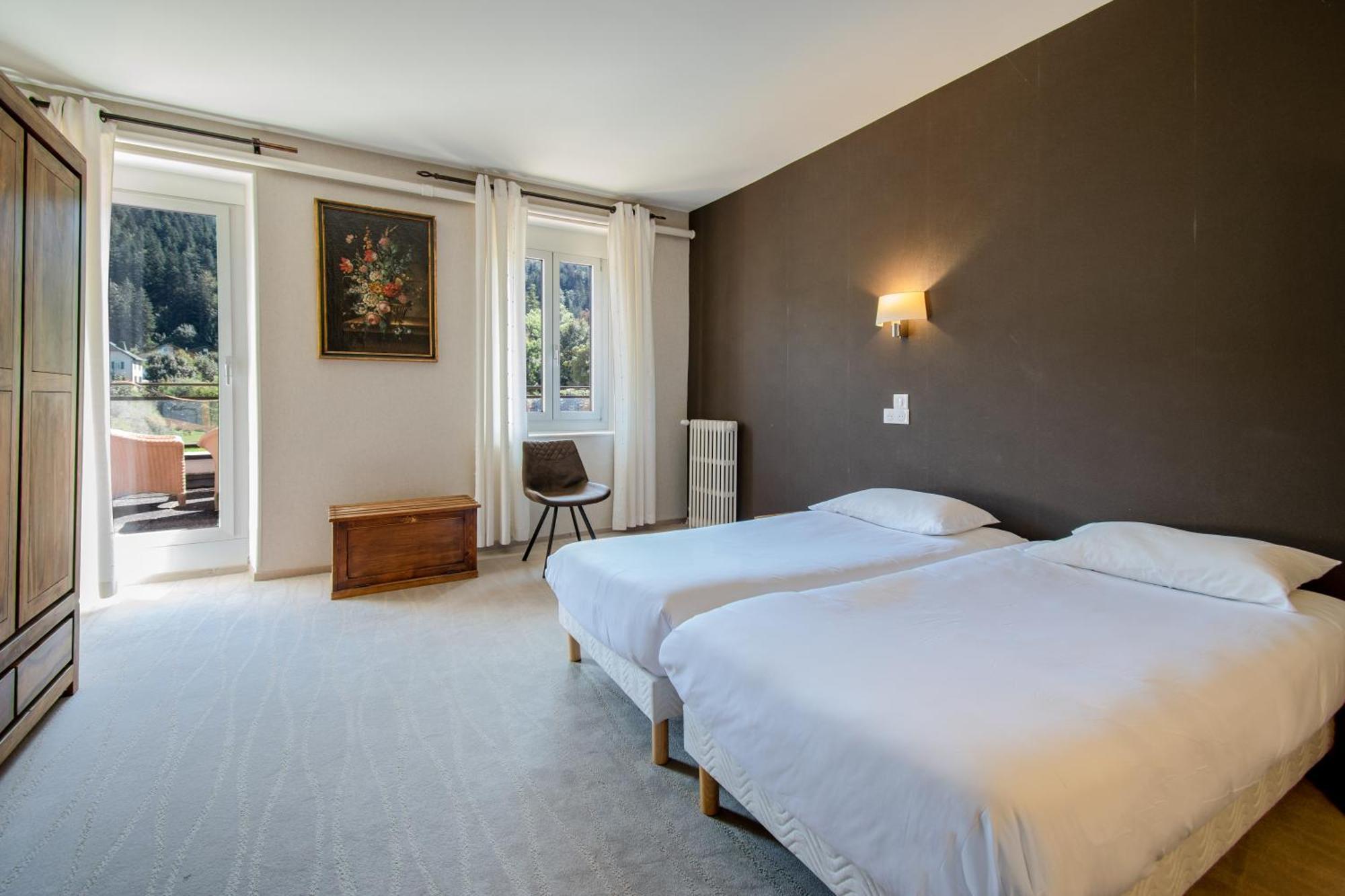 Hotel-Restaurant Le Lac Malbuisson Kültér fotó