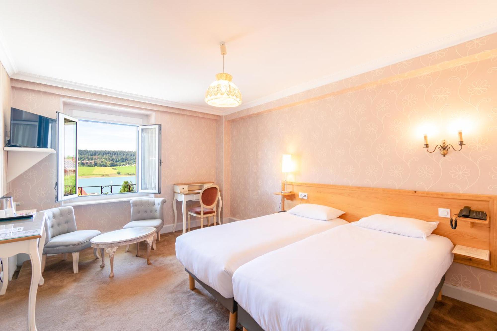 Hotel-Restaurant Le Lac Malbuisson Kültér fotó