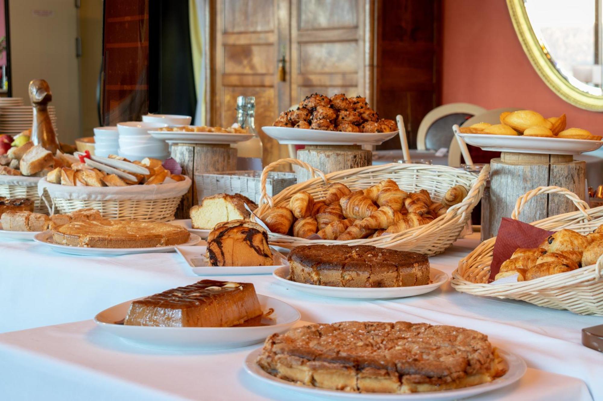 Hotel-Restaurant Le Lac Malbuisson Kültér fotó