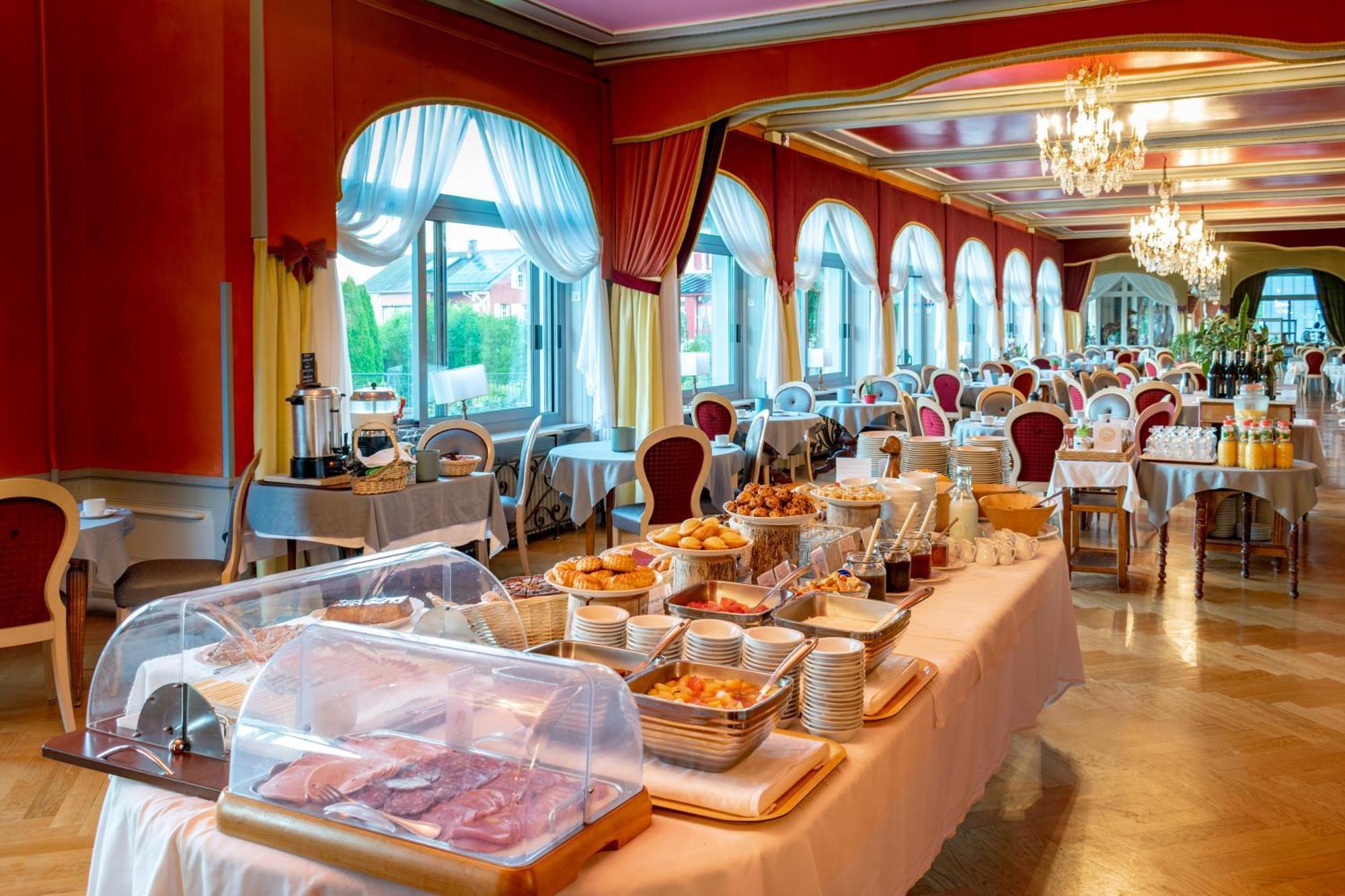 Hotel-Restaurant Le Lac Malbuisson Kültér fotó