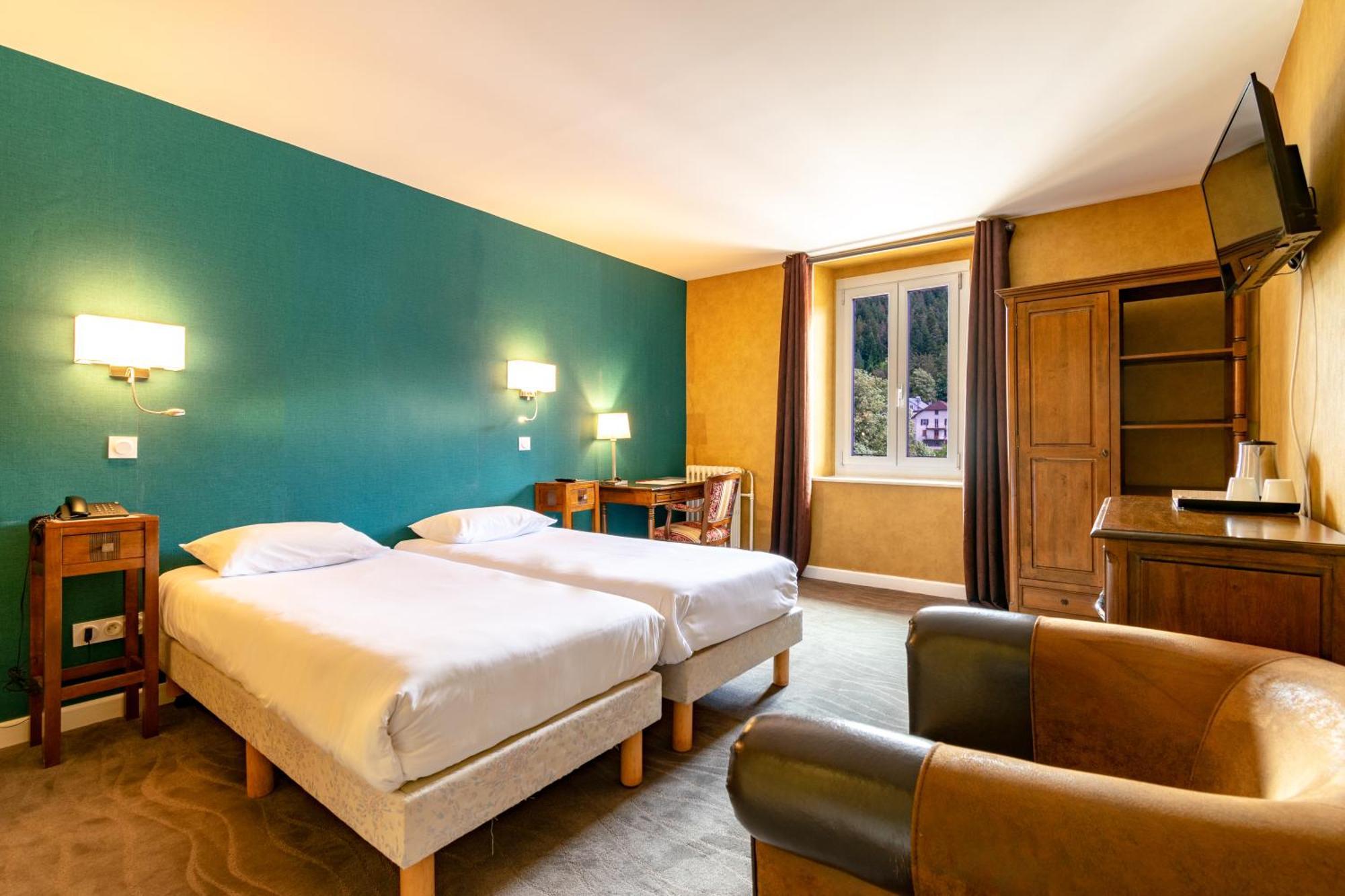 Hotel-Restaurant Le Lac Malbuisson Kültér fotó