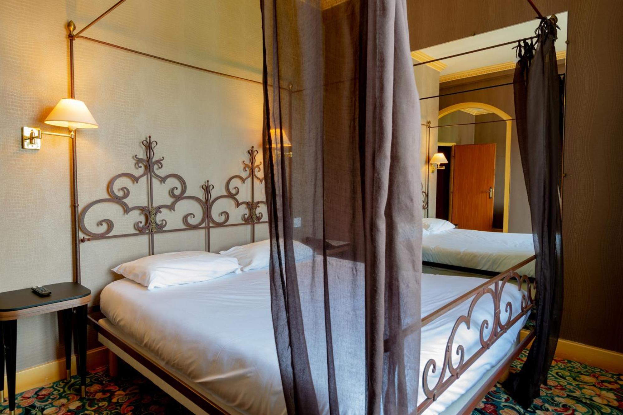 Hotel-Restaurant Le Lac Malbuisson Kültér fotó