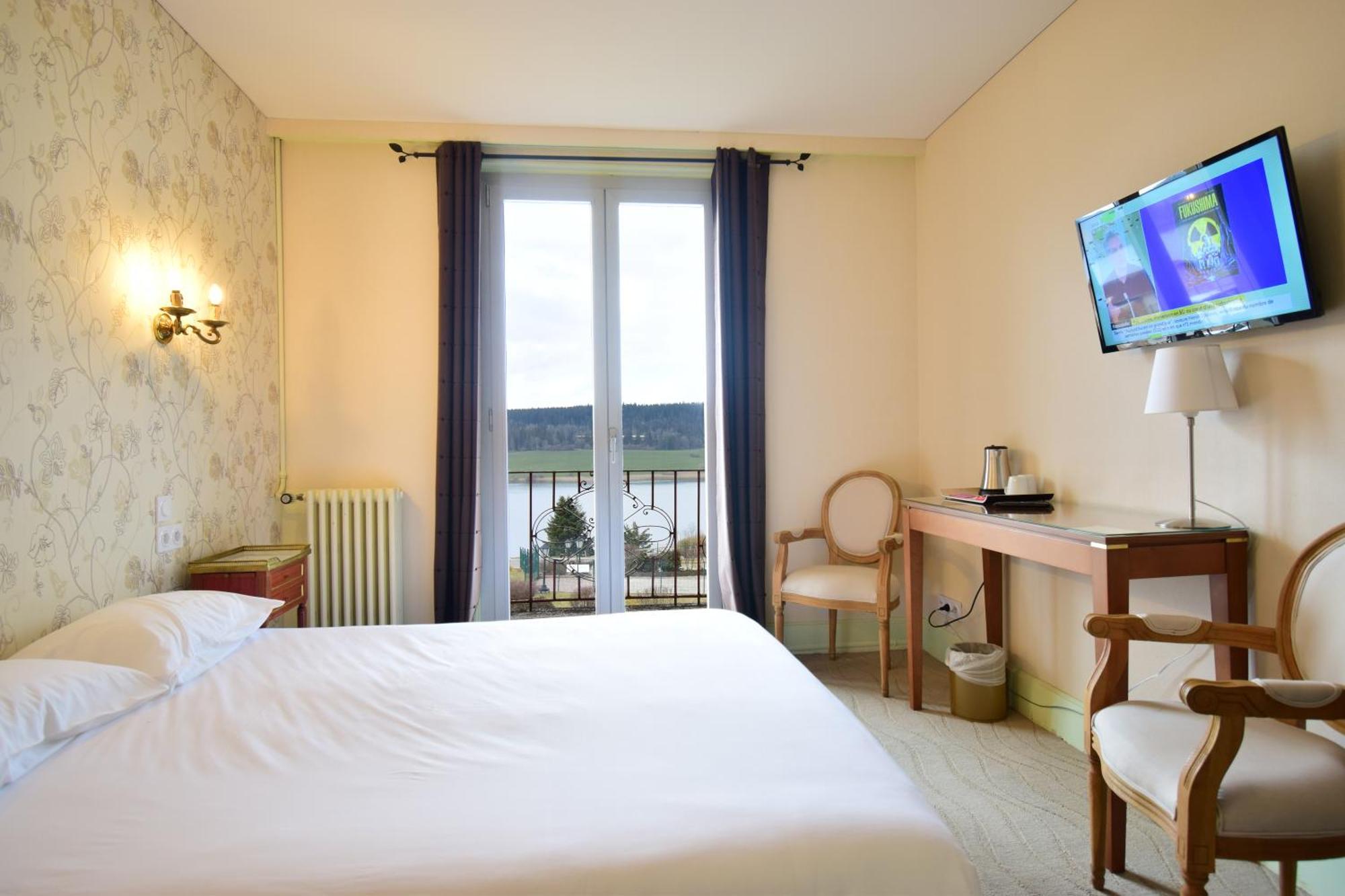 Hotel-Restaurant Le Lac Malbuisson Kültér fotó