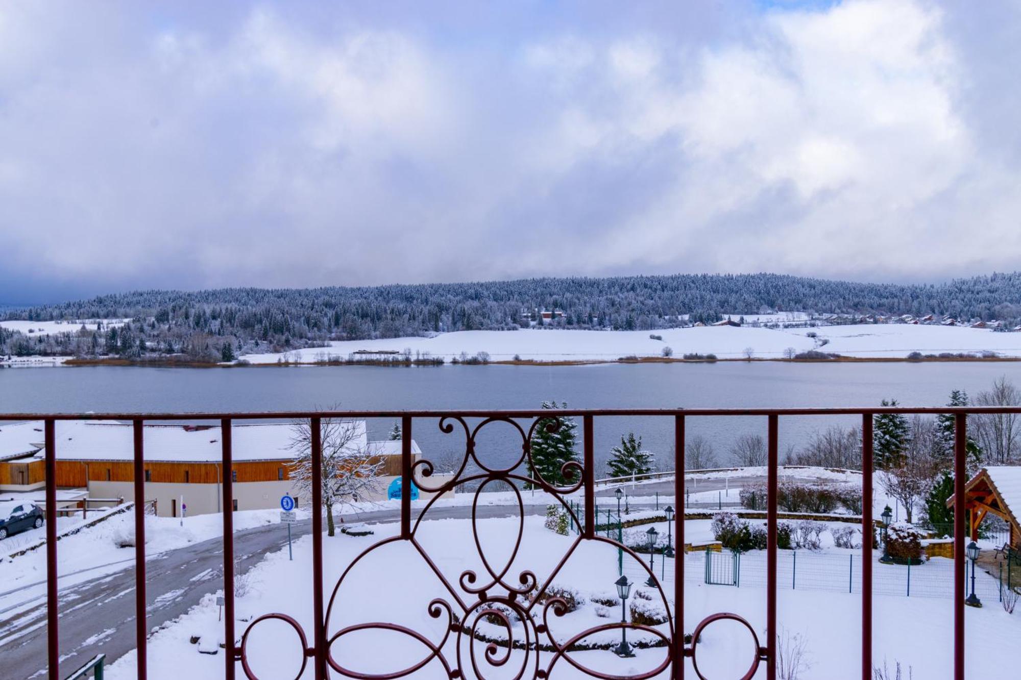 Hotel-Restaurant Le Lac Malbuisson Kültér fotó