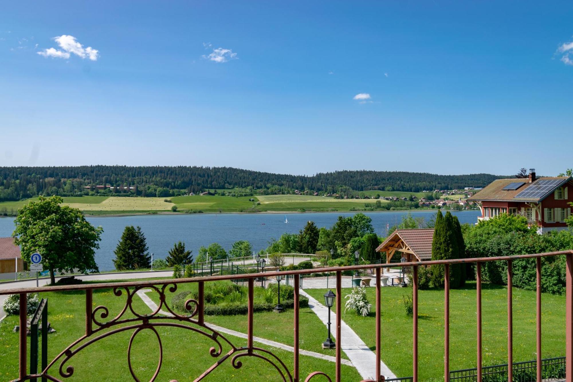 Hotel-Restaurant Le Lac Malbuisson Kültér fotó